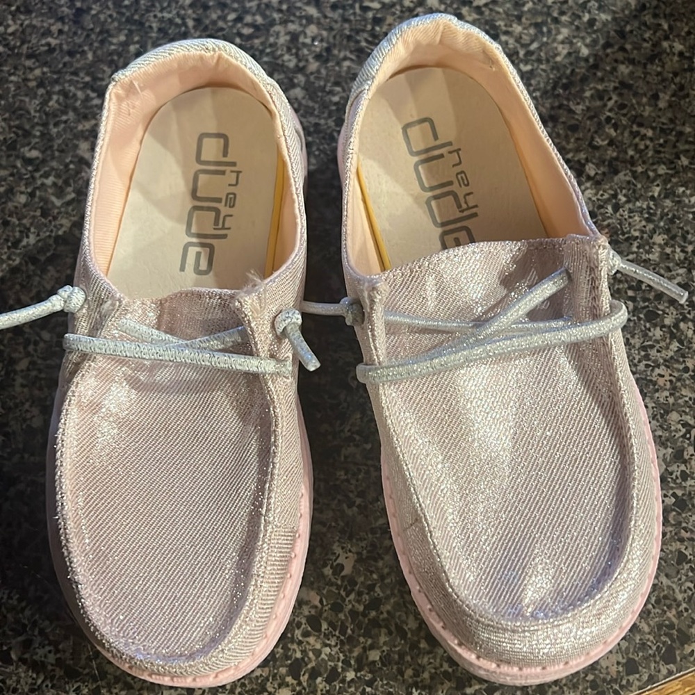 BRAND NEW  girls HeyDudes. Baby pink sparkles. Size 10